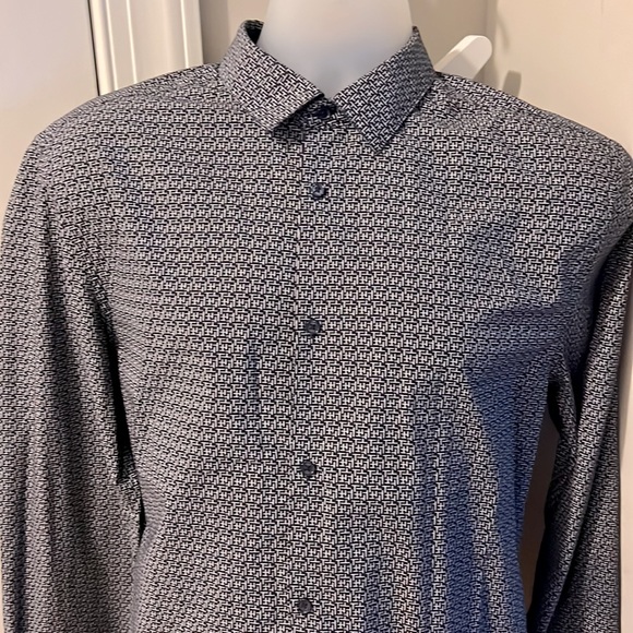 🔥 Dress Shirt - Picture 2 of 3